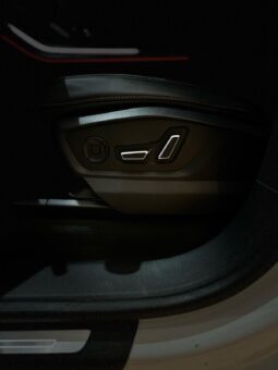 
										AUDI Q8 55 TFSIe S Line Plus full									