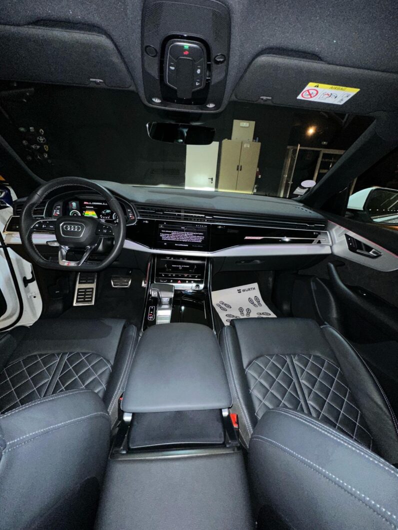 
								AUDI Q8 55 TFSIe S Line Plus full									