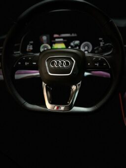 
										AUDI Q8 55 TFSIe S Line Plus full									