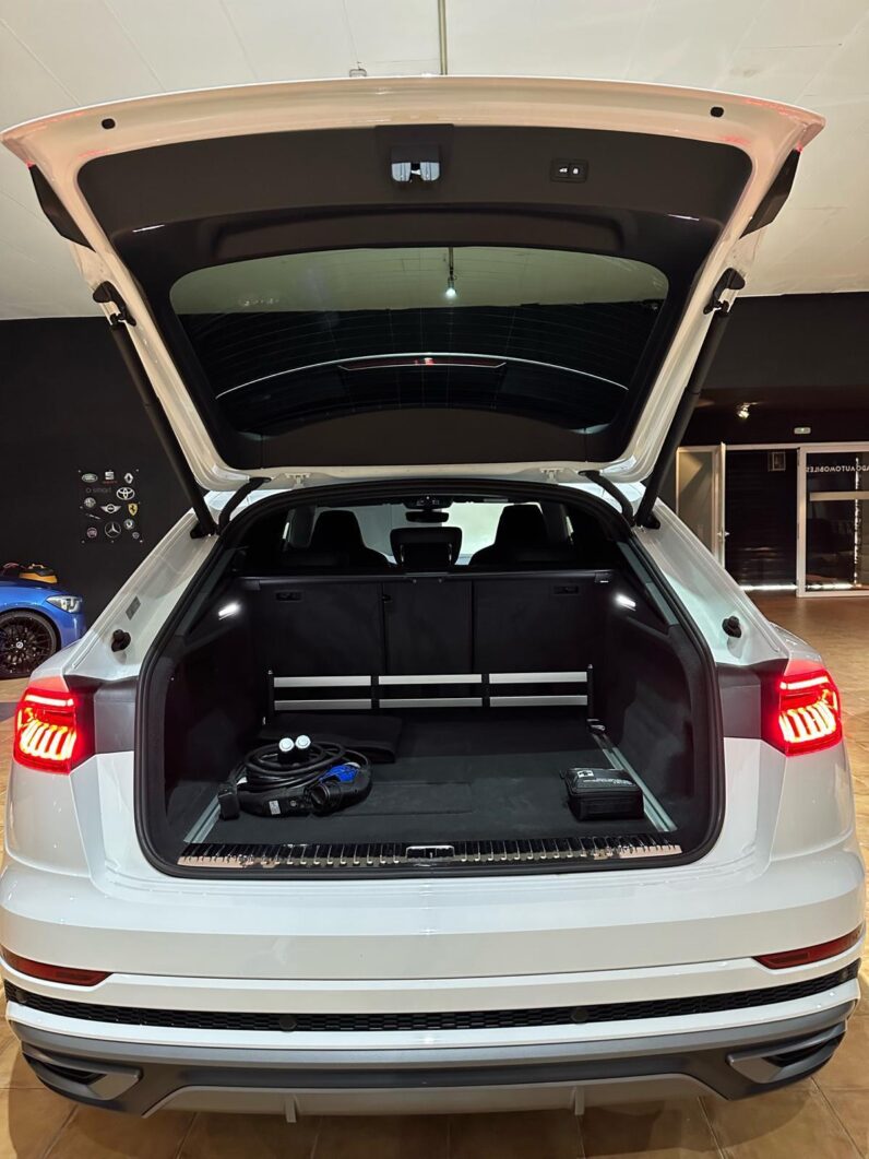 
								AUDI Q8 55 TFSIe S Line Plus full									