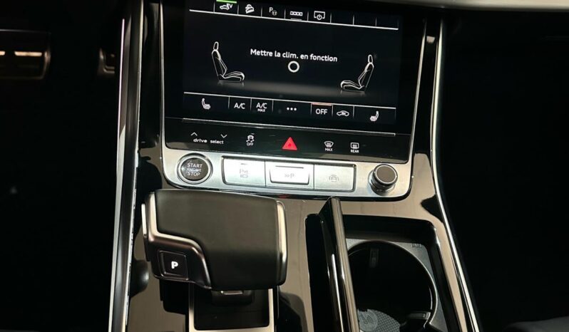 
								AUDI Q8 55 TFSIe S Line Plus full									