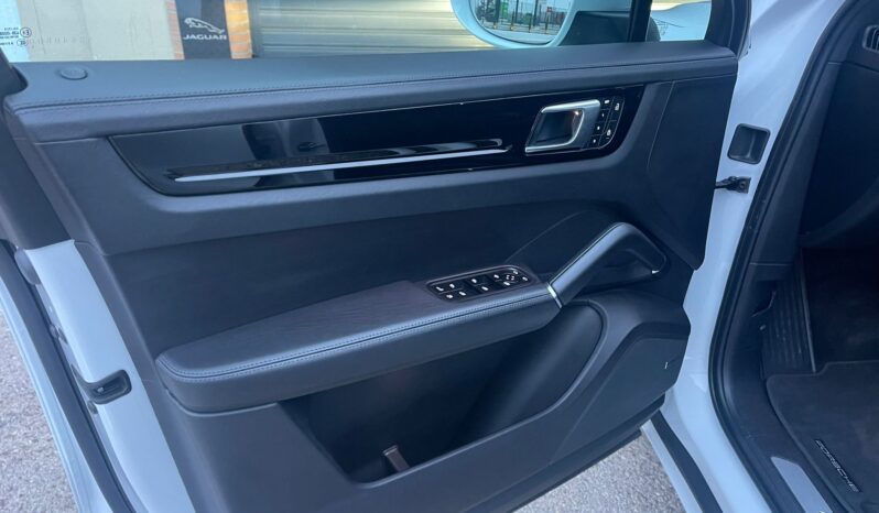 
								PORSCHE CAYENNE COUPÉ E HYBRIDO PLATINUM EDITION full									