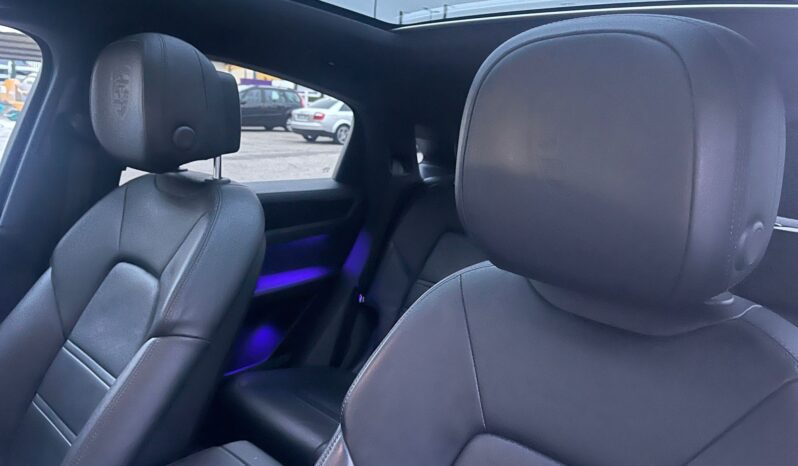 
								PORSCHE CAYENNE COUPÉ E HYBRIDO PLATINUM EDITION full									