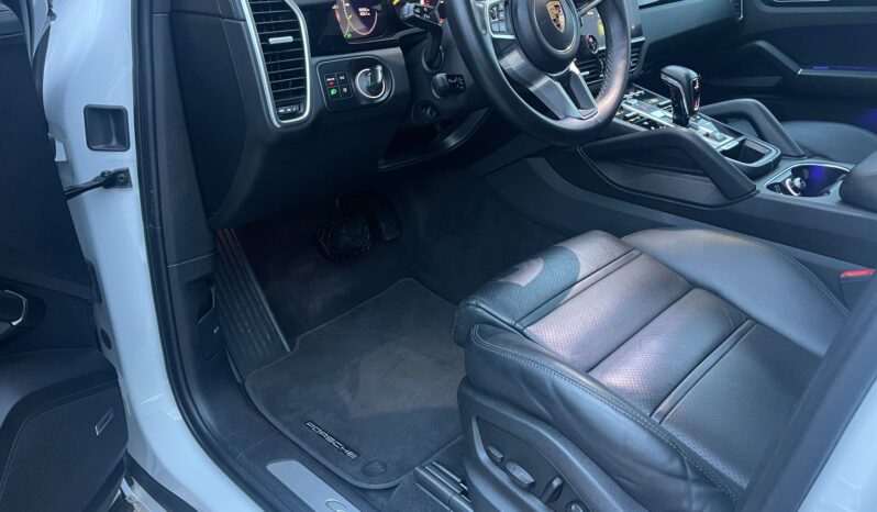 
								PORSCHE CAYENNE COUPÉ E HYBRIDO PLATINUM EDITION full									