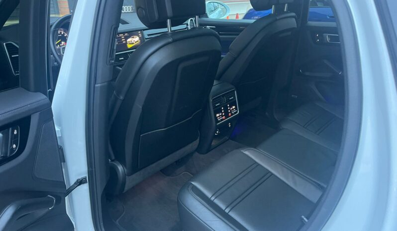 
								PORSCHE CAYENNE COUPÉ E HYBRIDO PLATINUM EDITION full									