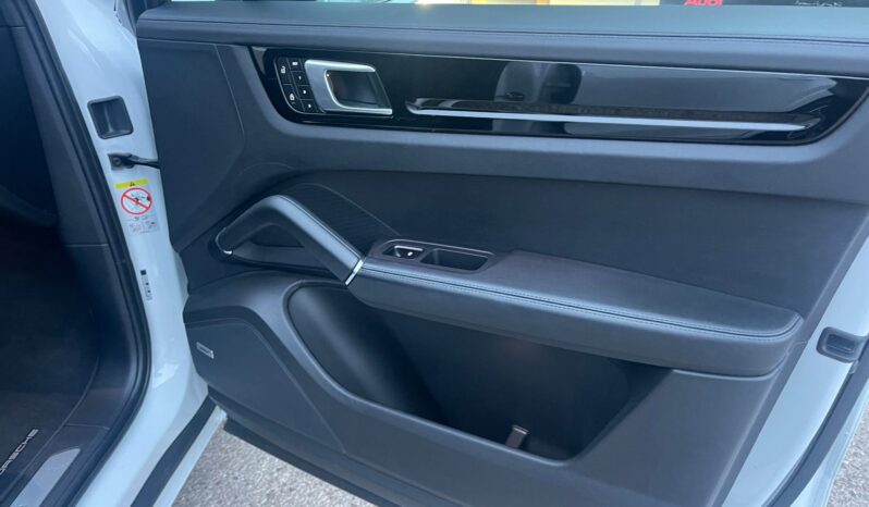 
								PORSCHE CAYENNE COUPÉ E HYBRIDO PLATINUM EDITION full									