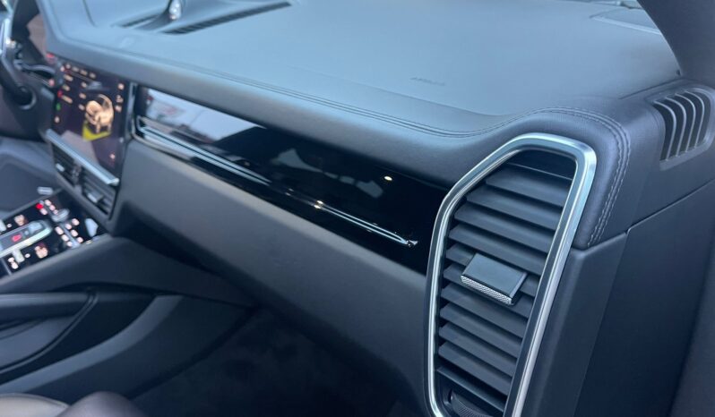 
								PORSCHE CAYENNE COUPÉ E HYBRIDO PLATINUM EDITION full									