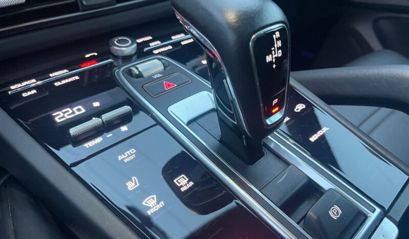 
								PORSCHE CAYENNE COUPÉ E HYBRIDO PLATINUM EDITION full									