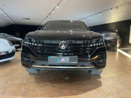 
										VOLKSWAGEN TOUAREG R LINE BLACK EDITION full									