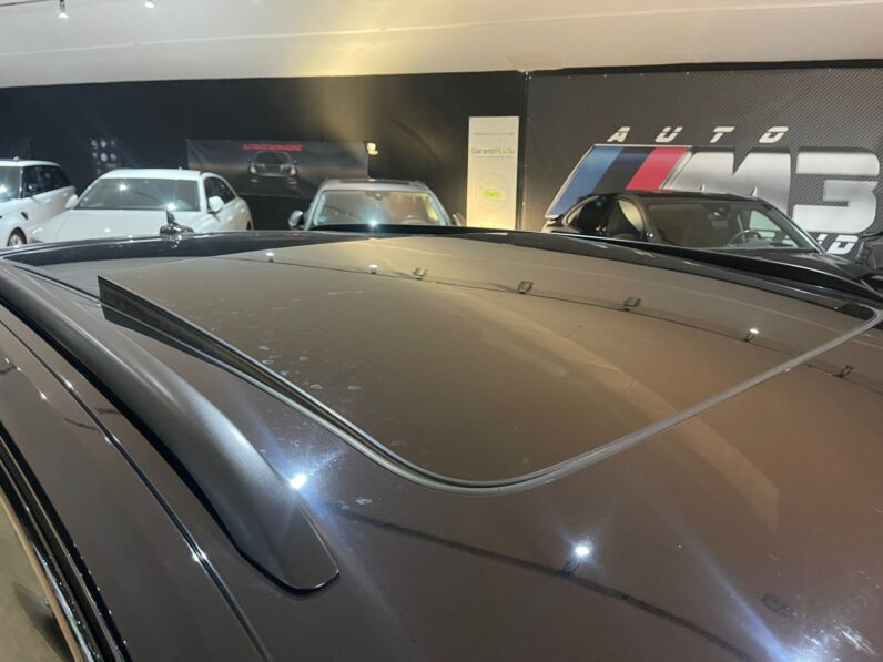 
								VOLKSWAGEN TOUAREG R LINE BLACK EDITION full									