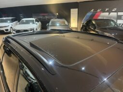 
										VOLKSWAGEN TOUAREG R LINE BLACK EDITION full									