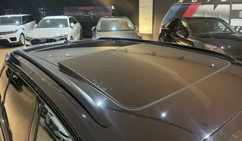 
								VOLKSWAGEN TOUAREG R LINE BLACK EDITION full									