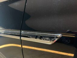 
										VOLKSWAGEN TOUAREG R LINE BLACK EDITION full									