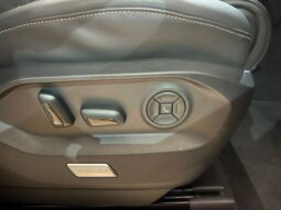 
										VOLKSWAGEN TOUAREG R LINE BLACK EDITION full									