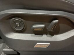 
										VOLKSWAGEN TOUAREG R LINE BLACK EDITION full									