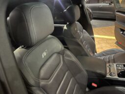 
										VOLKSWAGEN TOUAREG R LINE BLACK EDITION full									