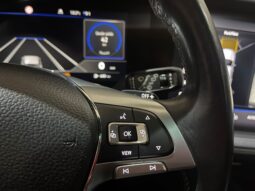 
										VOLKSWAGEN TOUAREG R LINE BLACK EDITION full									