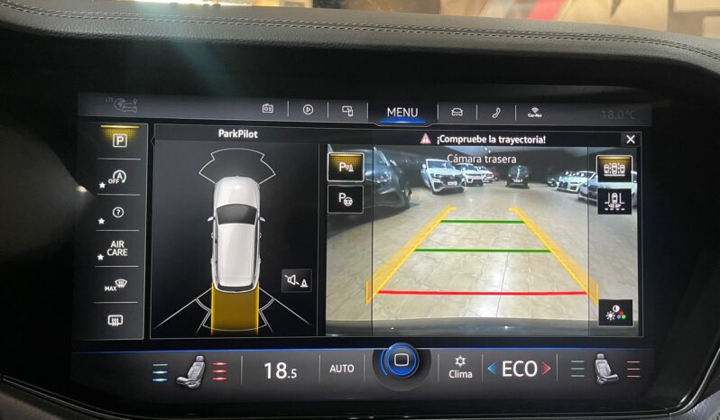 
								VOLKSWAGEN TOUAREG R LINE BLACK EDITION full									