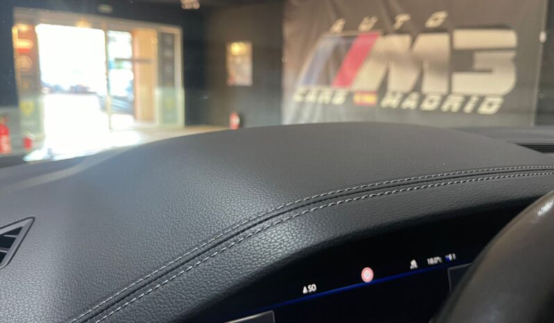 
								VOLKSWAGEN TOUAREG R LINE BLACK EDITION full									