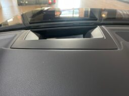 
										VOLKSWAGEN TOUAREG R LINE BLACK EDITION full									