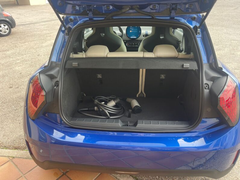 
								MINI COOPER SE full									