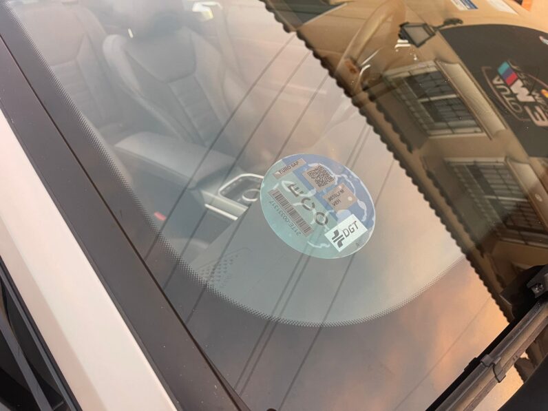 
								BMW 420D 190 CV PAKET M full									