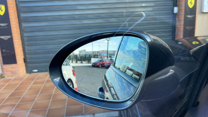 
								PORSCHE CAYENNE COUPE E HYBRID full									