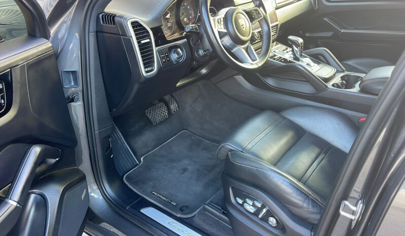 
								PORSCHE CAYENNE COUPE E HYBRID full									