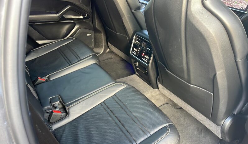 
								PORSCHE CAYENNE COUPE E HYBRID full									