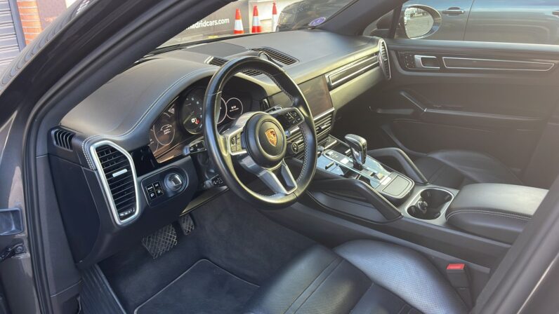 
								PORSCHE CAYENNE COUPE E HYBRID full									