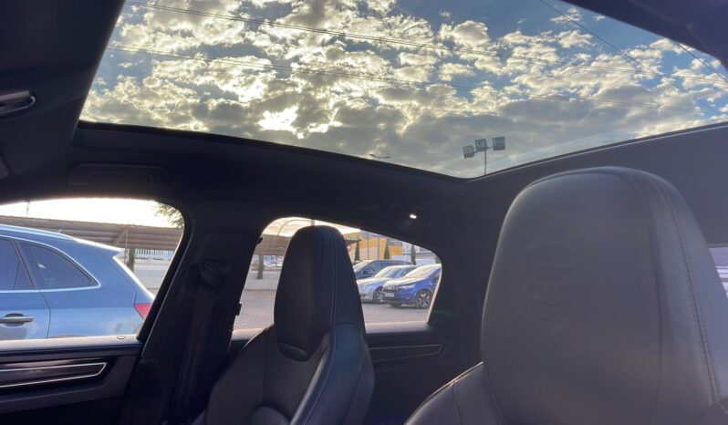 
								PORSCHE CAYENNE COUPE E HYBRID full									