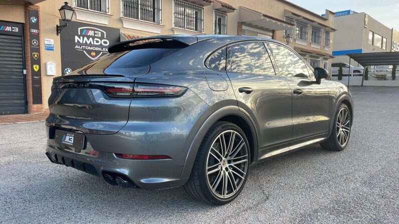 
								PORSCHE CAYENNE COUPE E HYBRID full									