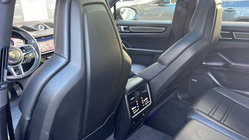 
								PORSCHE CAYENNE COUPE E HYBRID full									