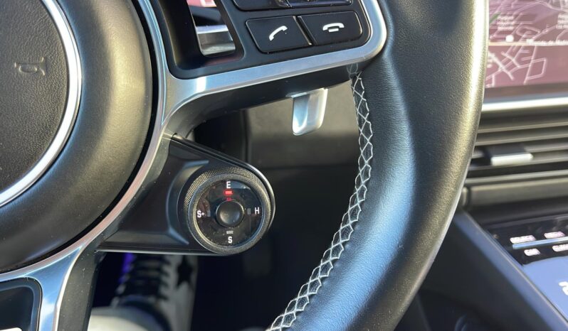 
								PORSCHE CAYENNE COUPE E HYBRID full									