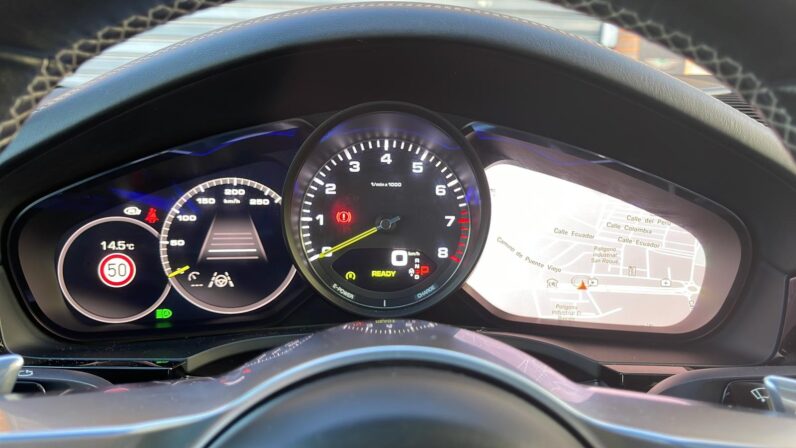 
								PORSCHE CAYENNE COUPE E HYBRID full									