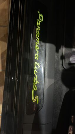 
										PORSCHE PANAMERA TURBO S EXCLUSIVE full									